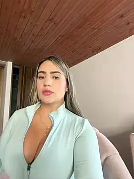 Miilana  online show from July 9, 9:08 pm