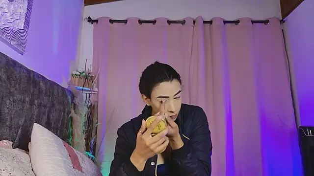 MelanyStone  online show from March 11, 9:37 am