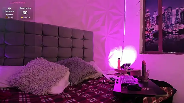 emma cg online show from March 4, 7:42 pm