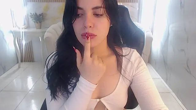 caroline 1s online show from March 4, 8:42 am