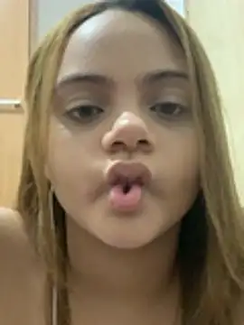 ayla0881 online show from July 5, 8:10 am