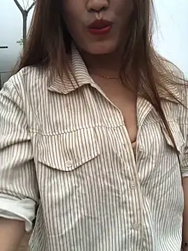 newbaby1 online show from March 22, 9:34 am