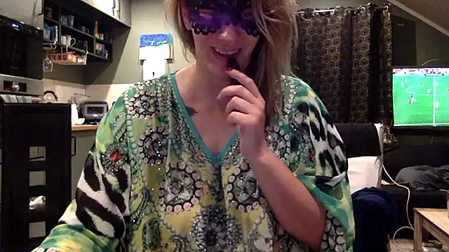 Snapshot of czarnula8 chatting on June 27, 9:20 pm czarnula8 online show from June 27, 9:20 pm