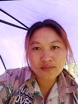 Snapshot of bany-lee chatting on May 7, 2:28 am bany-lee online show from May 7, 2:28 am