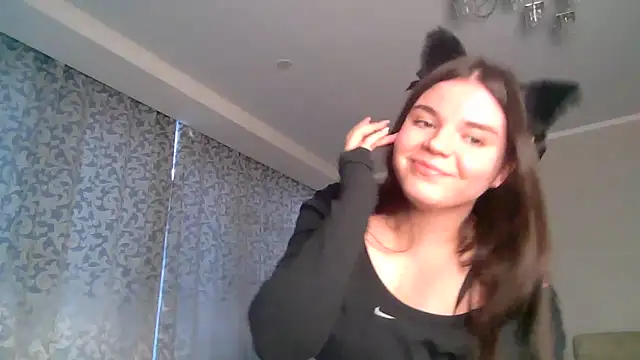 VictoriaPricee online show from March 28, 1:54 pm