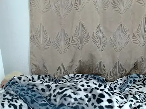 BootyCaramelxx online show from February 14, 1:46 am