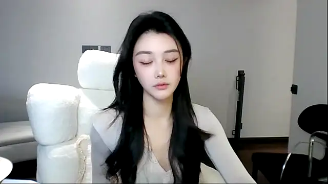 MedeLineayr online show from March 14, 5:29 pm