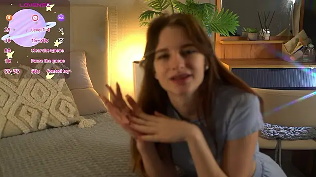 Jenniferr  online show from March 1, 3:14 pm