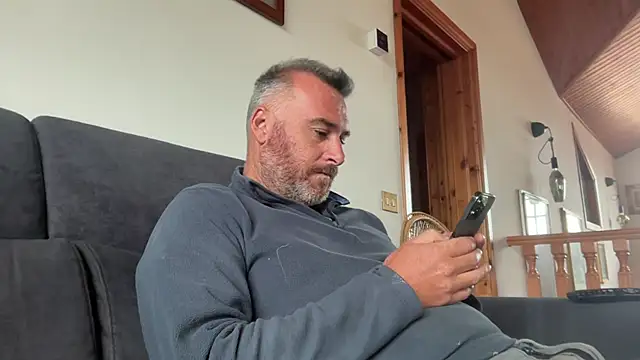 marcovik1 online show from April 22, 10:28 am