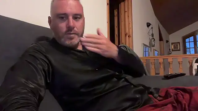 Snapshot of marcovik1 chatting on May 13, 6:49 pm marcovik1 online show from May 13, 6:49 pm