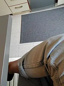 Ginevra01 online show from April 14, 1:28 pm