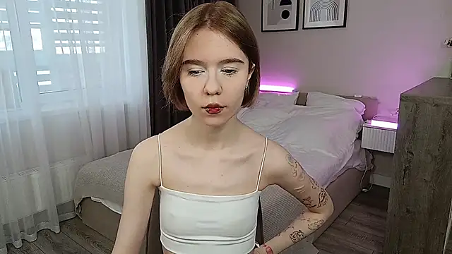 Snapshot of MyBabyLana chatting on April 28, 7:24 am MyBabyLana online show from April 28, 7:24 am