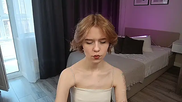 Snapshot of MyBabyLana chatting on June 5, 11:05 am MyBabyLana online show from June 5, 11:05 am