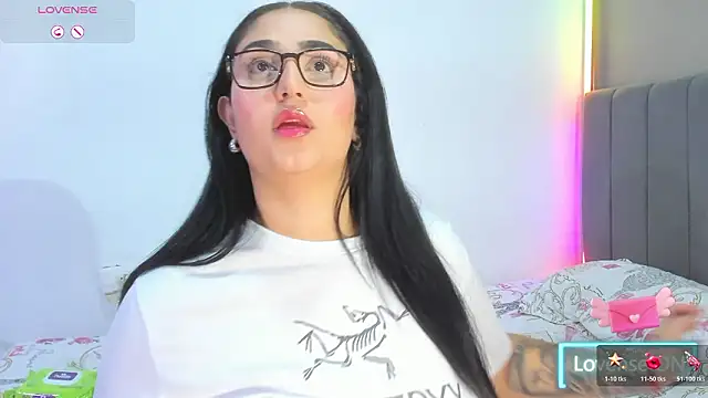 Curvy sweet online show from February 25, 12:20 am