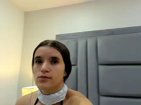 HollyOlson online show from March 6, 7:32 pm