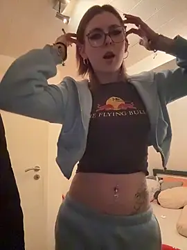 Milli-Kiss online show from April 20, 8:54 pm