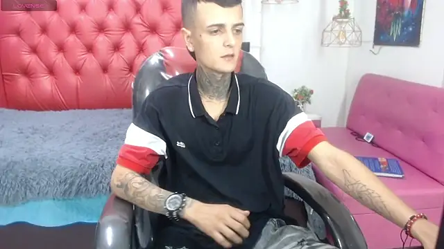 benjamin anthony online show from April 22, 3:09 am