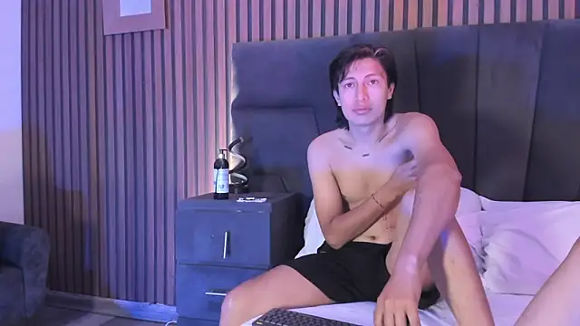 MarcoAndAllice online show from February 23, 7:50 am