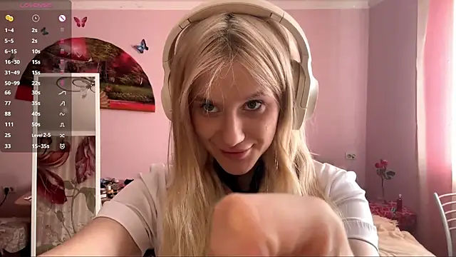 MelissaZaria online show from April 22, 6:49 am