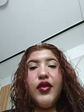 Snapshot of VanessaLanz chatting on June 6, 12:10 pm VanessaLanz online show from June 6, 12:10 pm