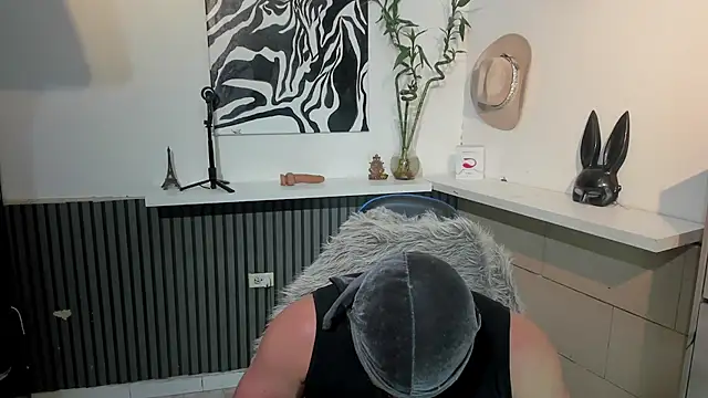 BENEDIICK online show from March 4, 2:50 am