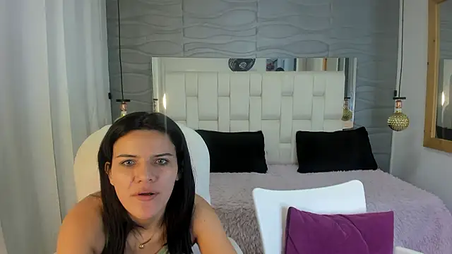 Veyra sereny online show from March 20, 10:58 pm