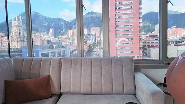 madii lenon online show from February 18, 8:49 pm