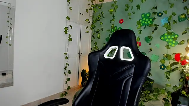 Justmia69 online show from March 17, 11:41 pm