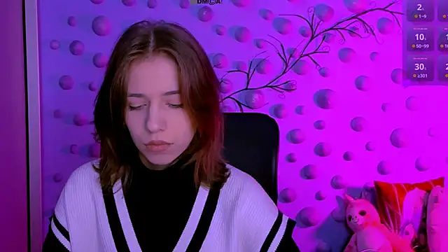 cleo cool online show from February 23, 9:50 am