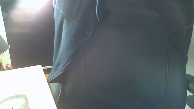 Snapshot of biiisexxx chatting on July 28, 4:16 pm biiisexxx online show from July 28, 4:16 pm