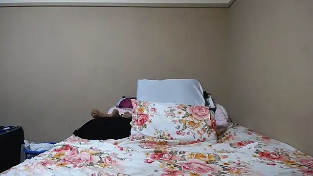 KinkyPxx online show from March 11, 8:04 pm