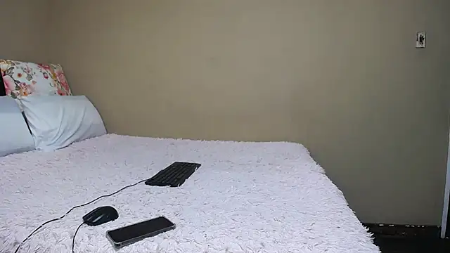 KinkyPxx online show from April 7, 4:18 pm