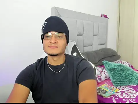 FredericSloan online show from March 9, 4:33 pm