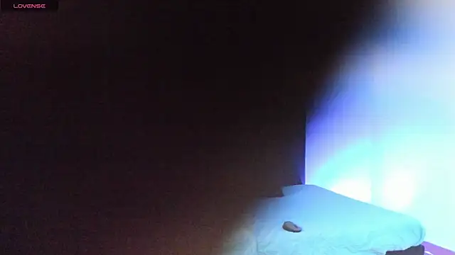 Ale cuzz online show from April 22, 3:24 pm