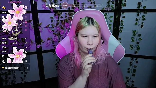 Snapshot of kitsune_little chatting on April 29, 5:30 pm kitsune little online show from April 29, 5:30 pm