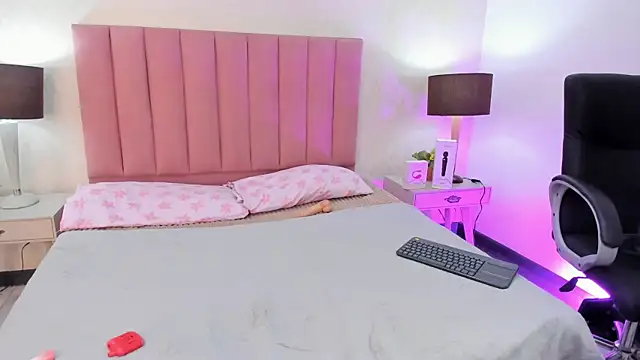 Rubi08  online show from April 22, 11:23 am