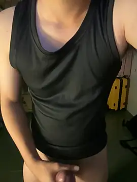 Snapshot of Minhnguyen2482 chatting on March 17, 5:27 pm Minhnguyen2482 online show from March 17, 5:27 pm