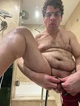 Snapshot of Spaindildoplay chatting on February 14, 3:31 pm Spaindildoplay online show from February 14, 3:31 pm