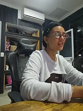 Roma xxx online show from April 21, 10:12 pm