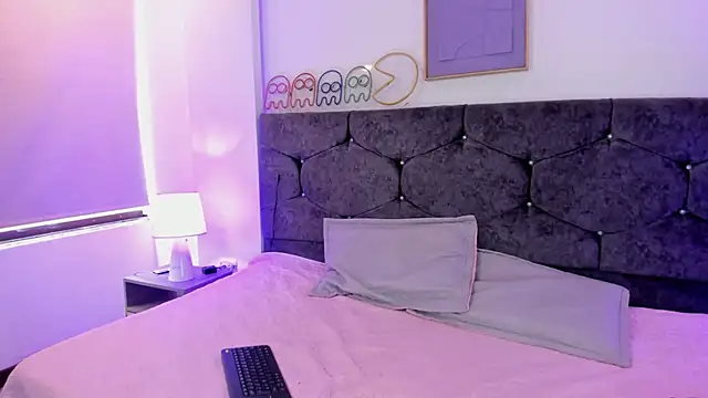 Megan Morphy online show from March 14, 1:49 pm