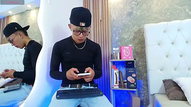 Dark Nico online show from April 16, 4:02 am