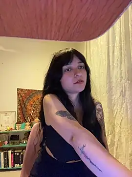 Snapshot of Abril_Thompson221 chatting on February 16, 1:02 am Abril Thompson221 online show from February 16, 1:02 am