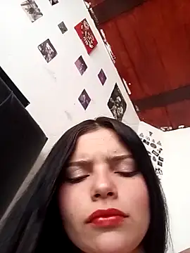 atenea swet  online show from March 7, 2:03 pm