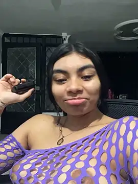 Snapshot of eimmy__skinny chatting on May 1, 9:03 am eimmy skinny online show from May 1, 9:03 am