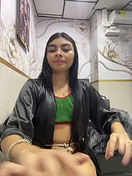 Snapshot of eimmy__skinny chatting on May 3, 3:12 am eimmy skinny online show from May 3, 3:12 am