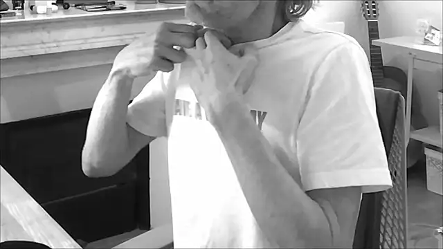 irohsako online show from February 13, 7:32 pm