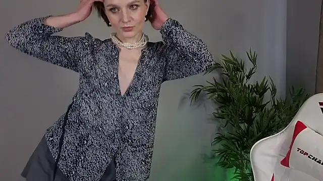 BjorkLight online show from March 7, 2:30 am