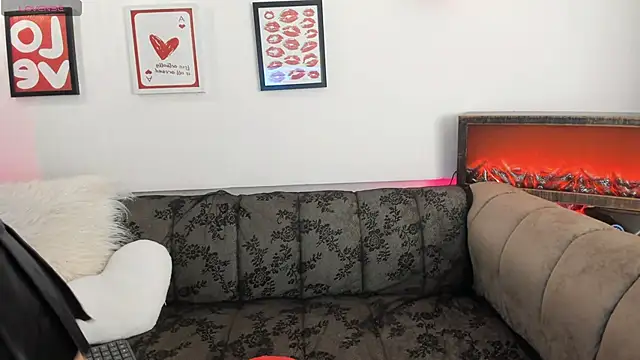 sweet-moon online show from March 21, 9:18 pm