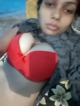 Snapshot of Horny_Girl_VIP chatting on May 25, 3:23 am Horny Girl VIP online show from May 25, 3:23 am
