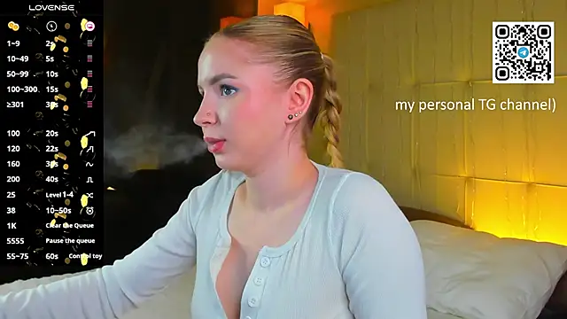 Linda  Bloom online show from April 23, 1:07 am